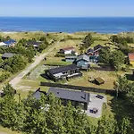 Sheyla - 150m From The Sea By Interhome