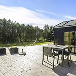 Sheyla - 150m From The Sea By Interhome